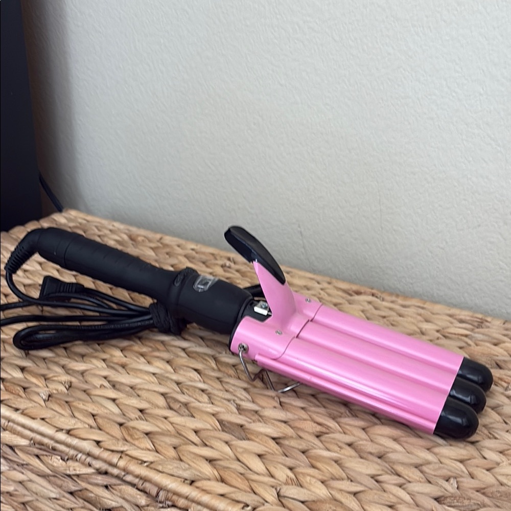 Pink Hair Waver